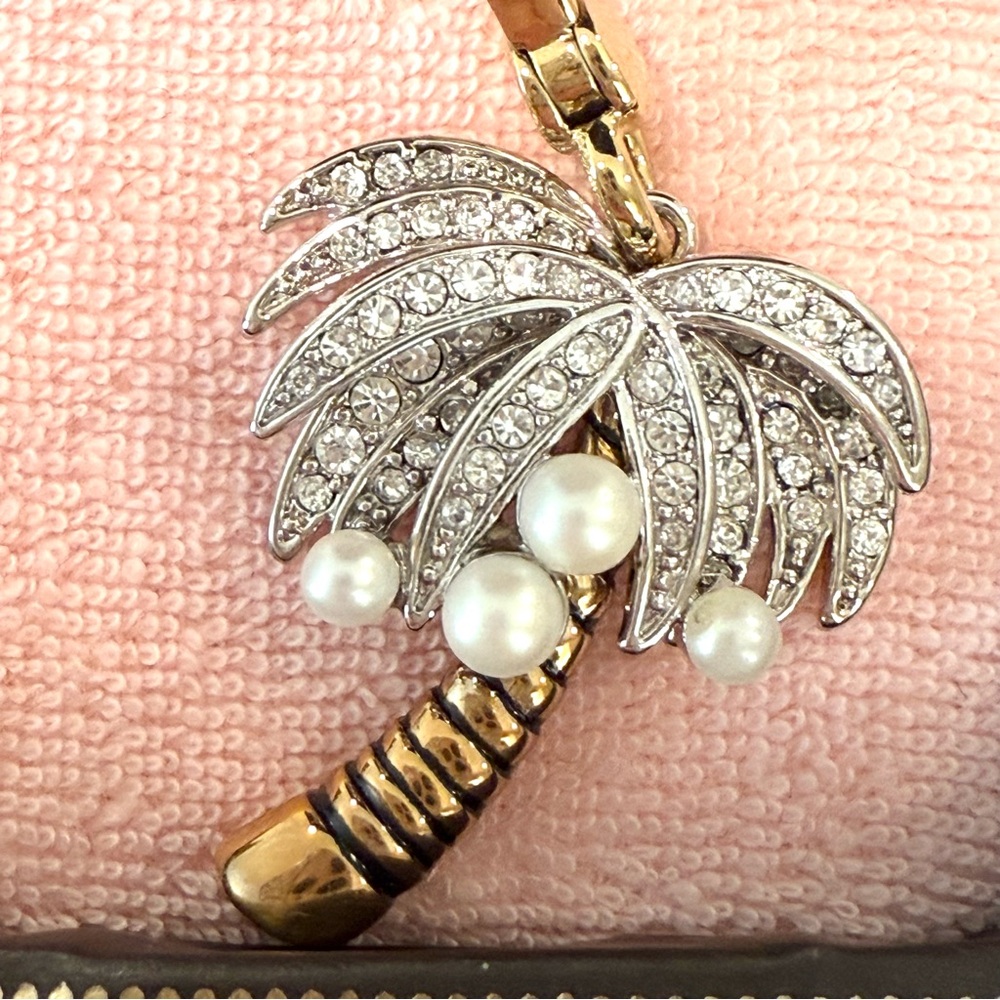 New In Box Juicy Couture Palm Tree Charm Rhinestones & Faux Pearls Beach Theme - Picture 2 of 11